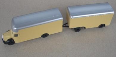 HO, herpa MB Möbel-LKW mit Hänger 